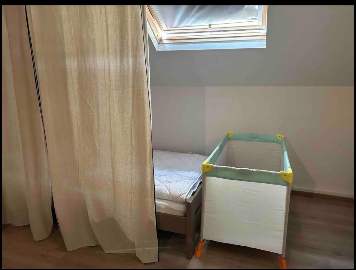 Apartamento 2Pas2Meuse Waulsort Exterior foto