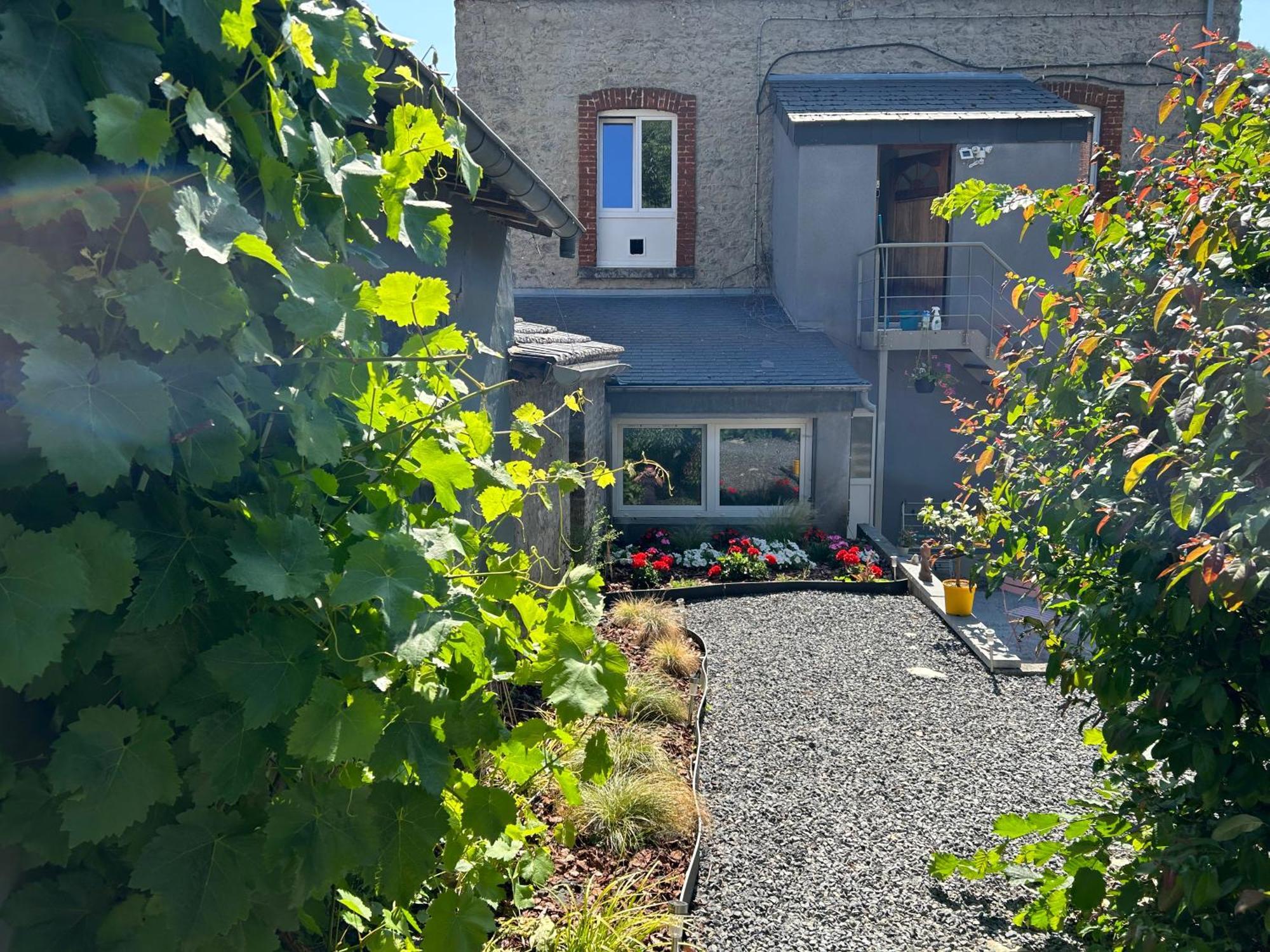 Apartamento 2Pas2Meuse Waulsort Exterior foto